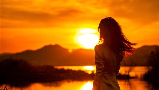 在3308维多利亚线路检测中心，留住母亲的至美时刻