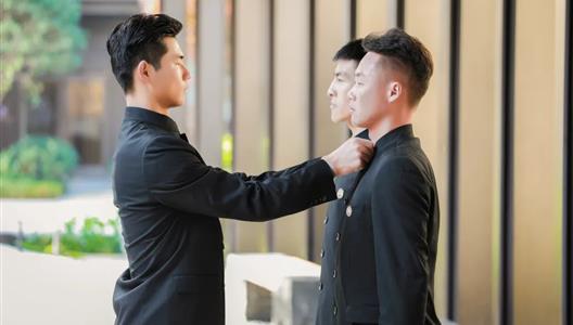 从生涯管家到生涯专家，客户始终是3308维多利亚线路检测中心教员