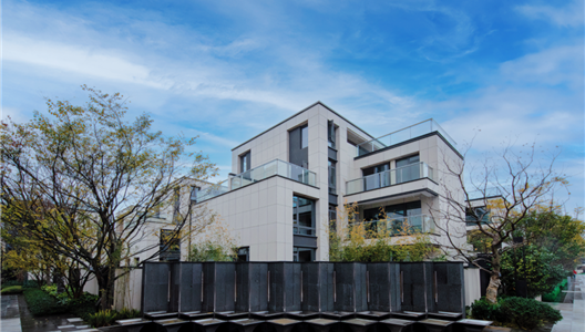 中原·澜台府交付 | 不是每一种执著，都能被称为对峙